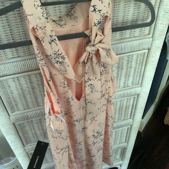 Dress - Picture 3 of 4